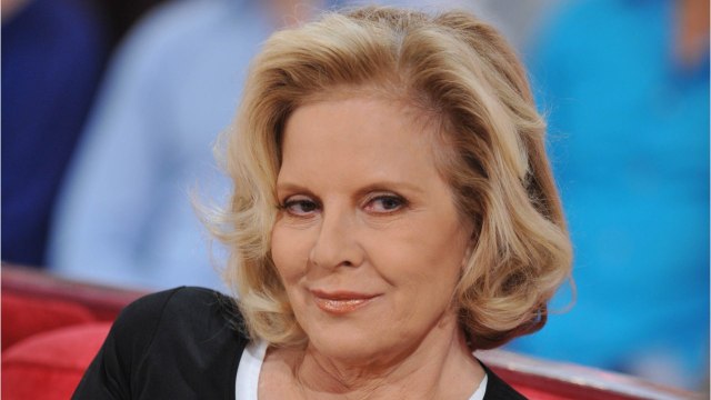 GALA VIDEO - Cette attestation de Sylvie Vartan qui n’a pas fait les affaires de Laeticia Hallyday à Nanterre