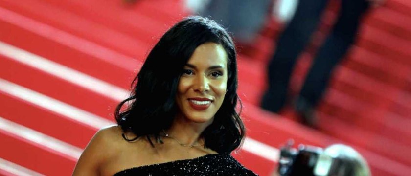 GALA VIDEO - Shy’m En Blouson En Cuir Et Bottes Argentées, Fait Monter La Température Sur La Toile (1)