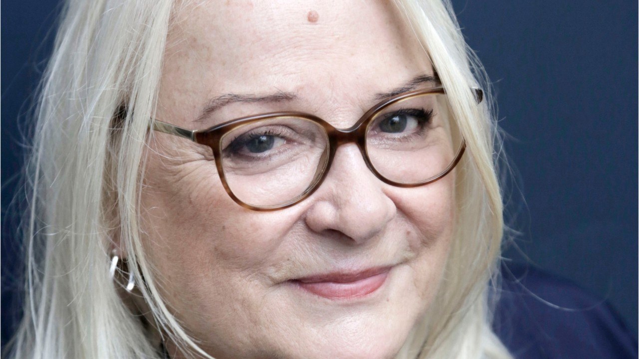 GALA VIDÉO -Découvrez quel Bronzé a encouragé Josiane Balasko à se faire refaire le nez