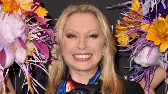 GALA VIDEO - Véronique Sanson écartée de la troupe des Enfoirés, comment elle l'a vécu