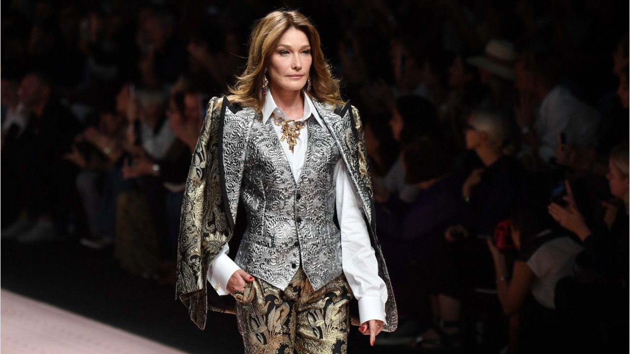 GALA VIDEO - Carla Bruni règle ses comptes après son passage à l'Elysée