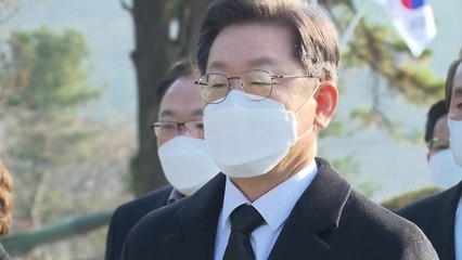 이재명 "전두환, 경제엔 성과"...보수층 표심 호소 / YTN