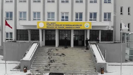 Meslek lisesi öğrencileri "Ağrı Dağı" markasıyla hijyen malzemesi üretiyor