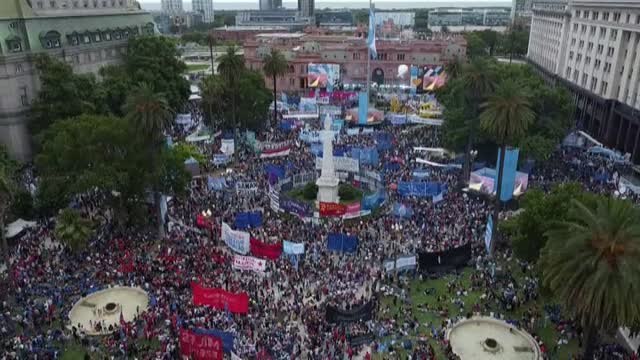 Fernández, Lula da Silva y Mujica participan en Buenos Aires en una marcha por los DDHH