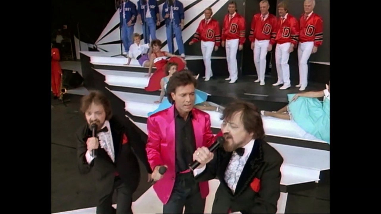 THE GLORY OF LOVE  by Cliff Richard   -   live 1989 (Oh Boy)