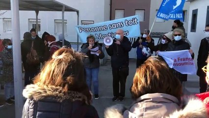 Un rassemblement en solidarité avec les exilés devant le foyer Adoma à Martigues