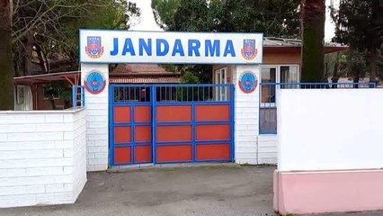 Kahvehaneden hırsızlık yaptıkları suçlamasıyla yakalanan 3 kişi tutuklandı