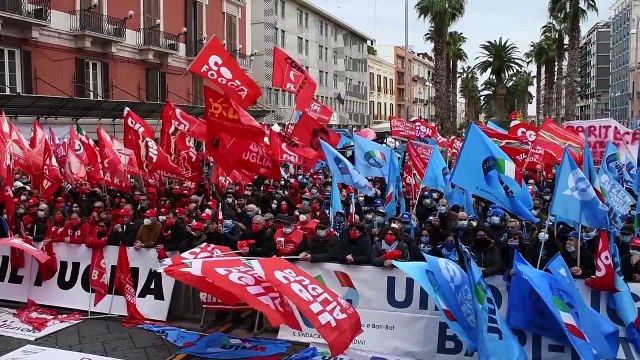 Landini da Bari lancia l'appello per lo sciopero del 16 dicembre: Ascoltiamo il mondo del lavoro