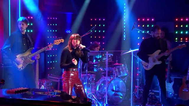 Juliette Armanet interprète Le dernier jour du disco dans Le Grand Studio RTL