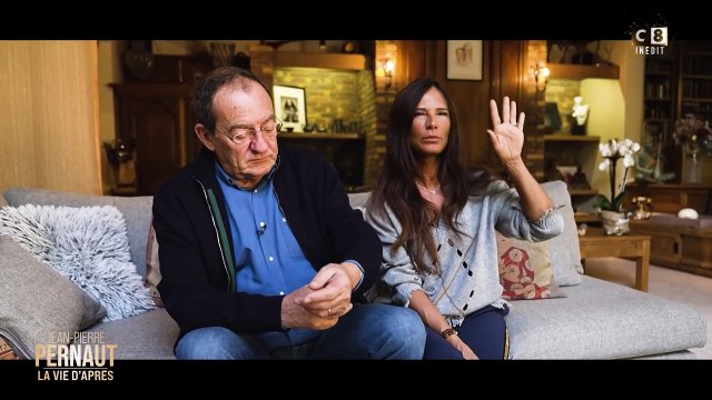 Nathalie Marquay révèle qu'elle a fait des rêves prémonitoires concernant la maladie de son mari, dans le documentaire Jean-Pierre Pernaut, la vie d'après , diffusé le 9 décembre 2021, sur C8