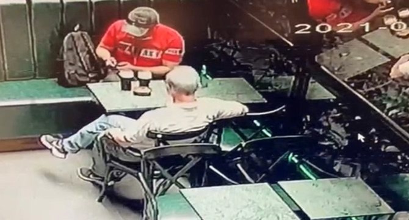 Alman turiste Nuri Alço taktiği