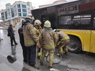 Esenyurt'ta İETT otobüsünün lastiğinde çıkan yangın söndürüldü