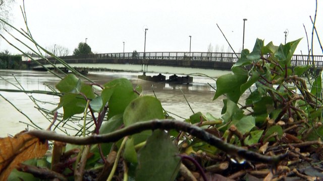 So viel Wasser gab es noch : Land unter in Frankreich und Spanien