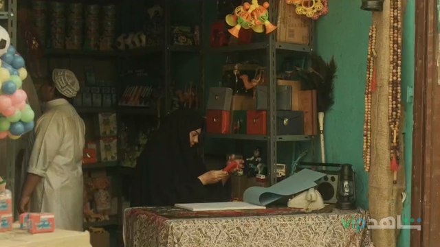 عبد الستار بدأ حياة جديدة، بأسم جديد وزوجة .. كل هذا صار، ولكن #بتوقيت_مكة #بتوقيت_مكة بطولة حياة الفهد وسعد الفرج يعرض الآن على #ShahidVIP استمتع بخصم 50% مدى الحياة عند الانضمام لاشتراك شاهد VIP الشهري bit.ly/3cT6oF5