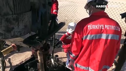 Mardin'in Nusaybin ilçesinde 1310 metreden petrol fışkırdı
