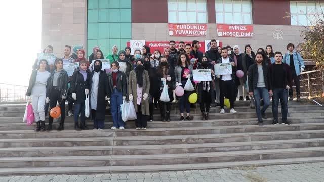 Üniversite öğrencileri sokak hayvanlarını unutmadı