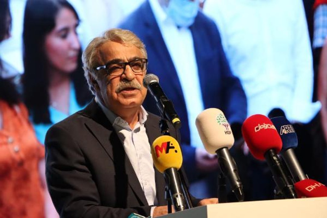 HDP İSTANBUL 4. OLAĞAN KONGRESİ GERÇEKLEŞTİRİLDİ