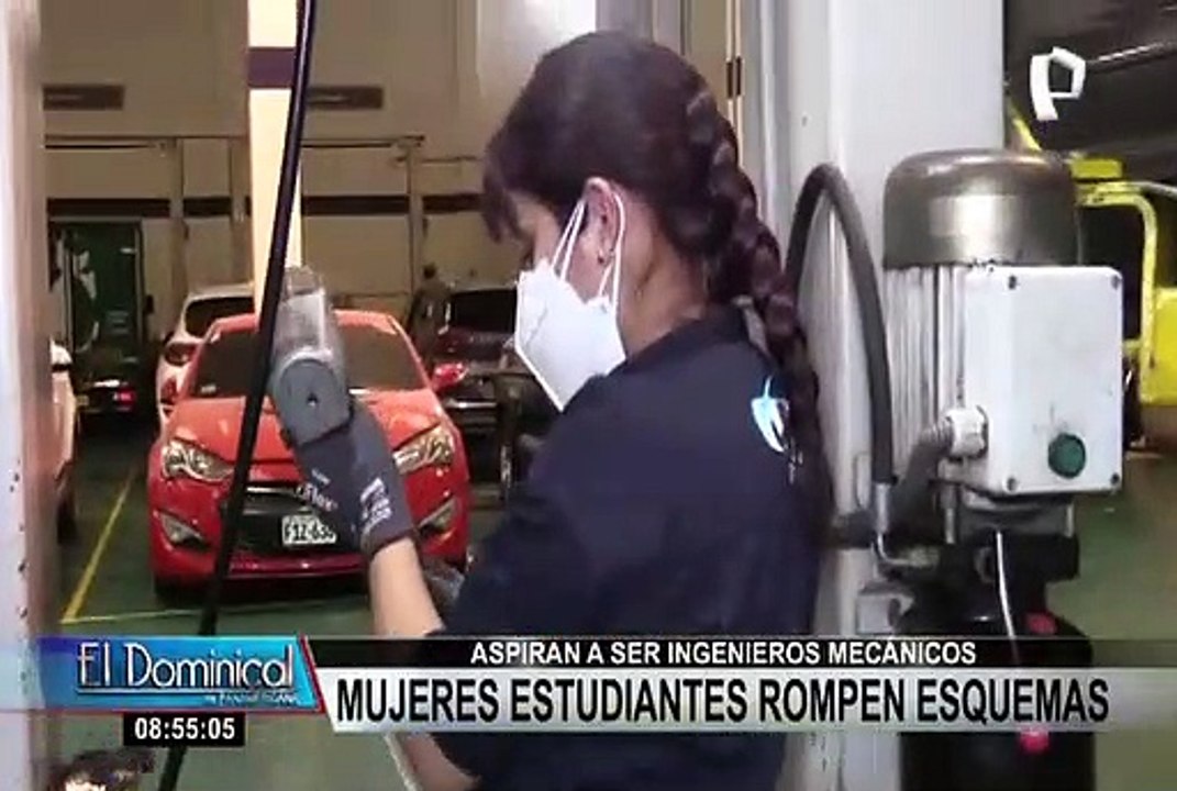 Rompen esquemas: mujeres estudiantes a punto de concluir carrera de mecánica automotriz