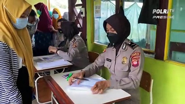 Polres Sambas Melaksanakan Vaksinasi Covid 19 di Kec. Sejangkung