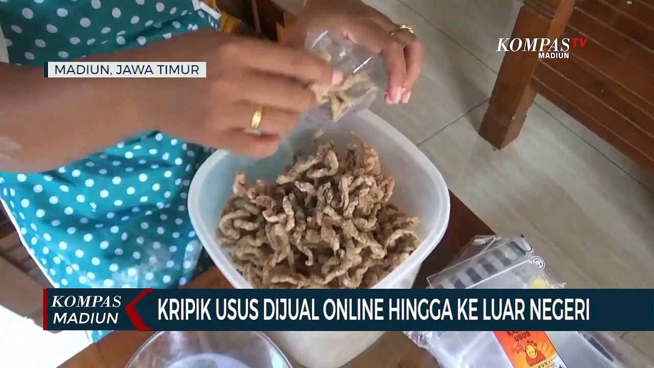 Sukses Bisnis Keripik Usus Dengan Manfaatkan Gadget