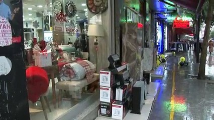 Esenler'de 5 bin liralık süpürge hırsızlığı: Kucaklayarak götürdü