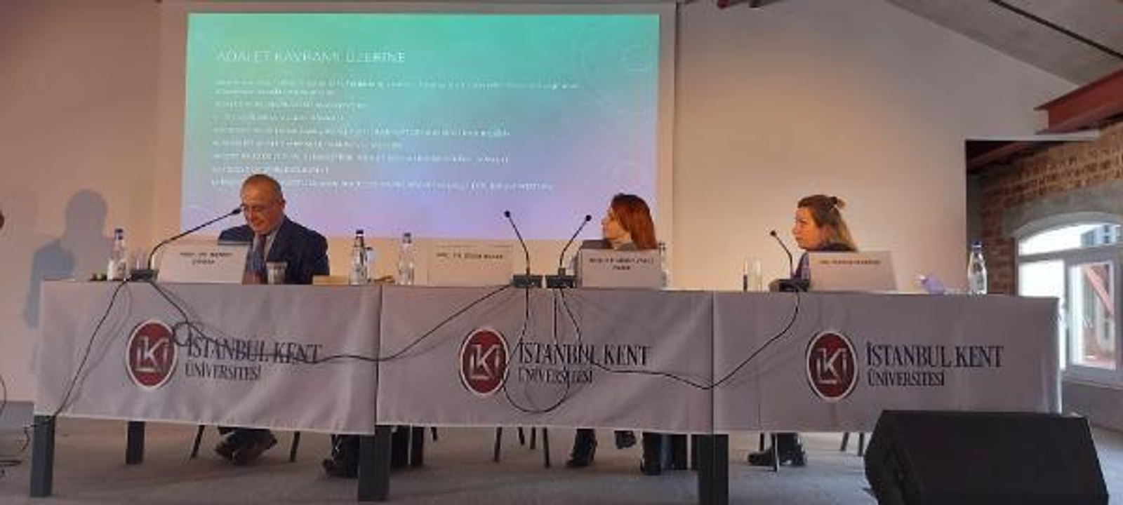 İklim Değişikliği ve Çevre Politikalarının İnsan Haklarına Etkileri? başlıklı uluslararası çalıştayı düzenlendi
