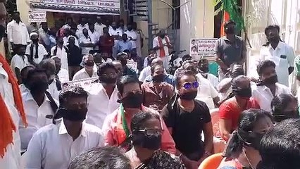 யூடியூபர் மாரிதாஸ் கைதை கண்டித்து.. மதுரையில் பாஜகவினர் ஆர்ப்பாட்டம்