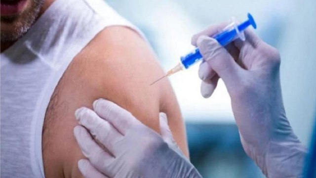 Omicron Variant: Why booster dose is important?