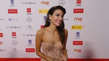 Ana Guerra pasa de su vecino y  de dar el cante