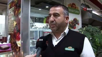 Siparişin geç çıkmasına sinirlenen kadın ortalığı birbirine kattı!