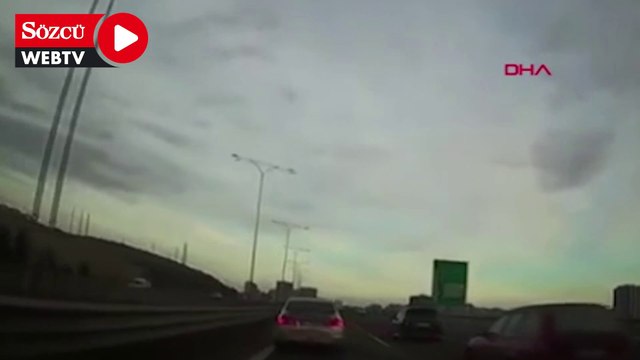 Trafiği tehlikeye sokan sürücünün ehliyetine el konuldu