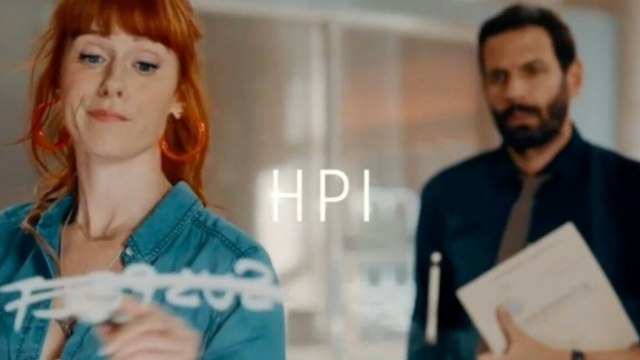 VOICI - HPI : Audrey Fleurot va-t-elle vivre une histoire d'amour avec Caradec ? Elle répond