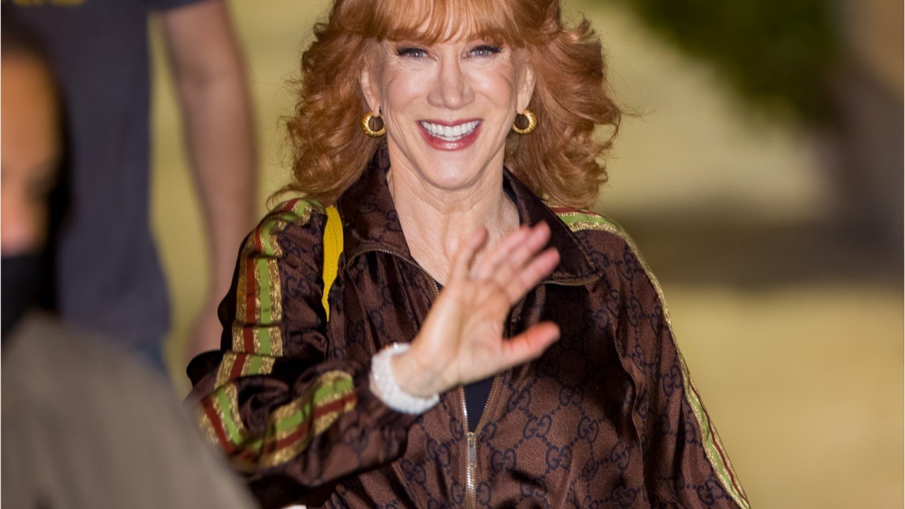 Voici - Kathy Griffin : l'actrice qui avait annoncé être atteinte d'un cancer du poumon donne de ses nouvelles