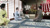 Les apprenties Geishas lancent les célébrations du nouvel An à Kyoto