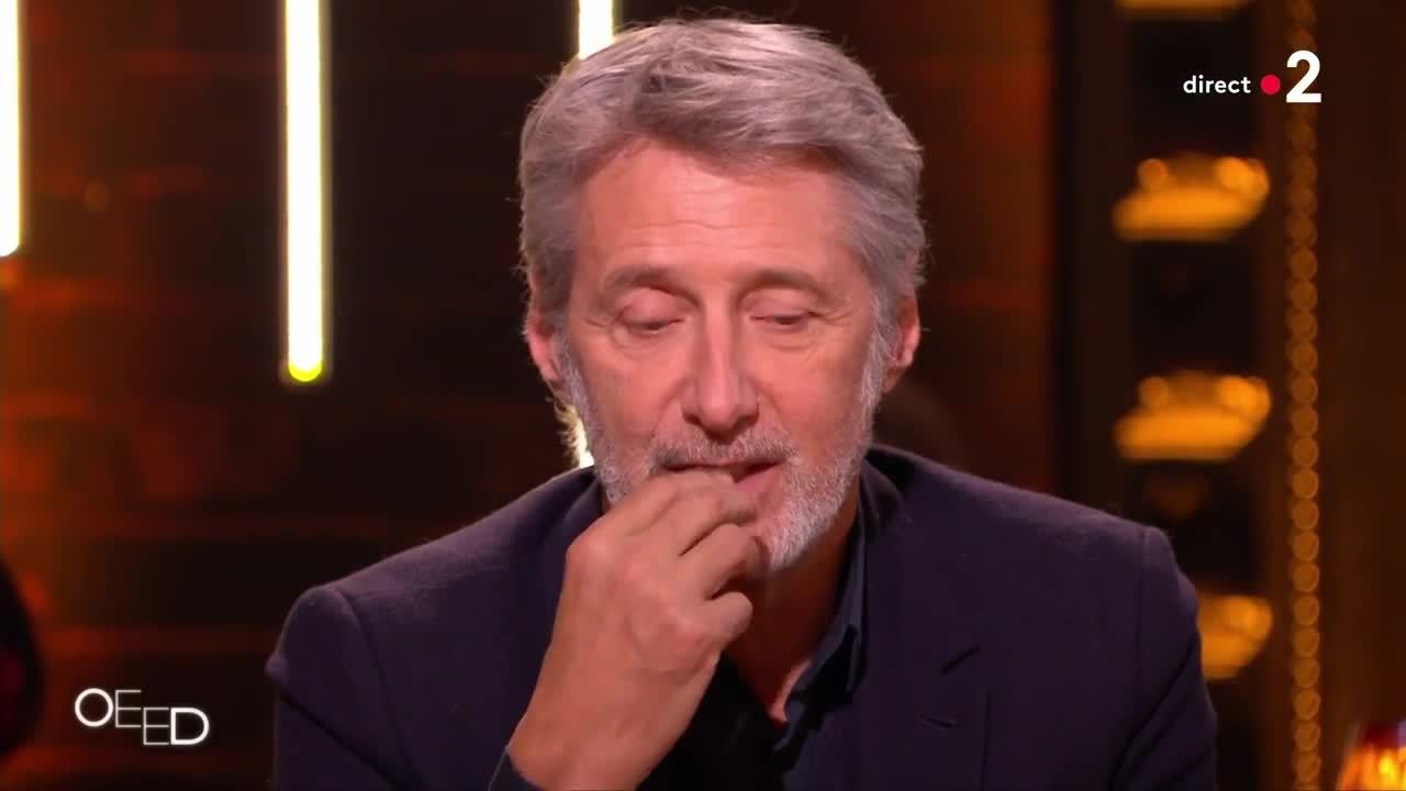 VOICI - Antoine de Caunes : ses rares confidences sur sa dépression après Le Grand Journal