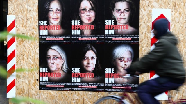 VOICI - PHOTOS Kate Middleton avec un œil au beurre noir : cette image choc pour dénoncer les violences faites aux femmes