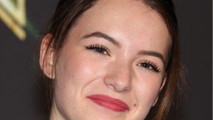 VOICI - Danse avec les stars : Elsa Bois annonce avoir rompu avec son petit-ami et en dévoile les raisons