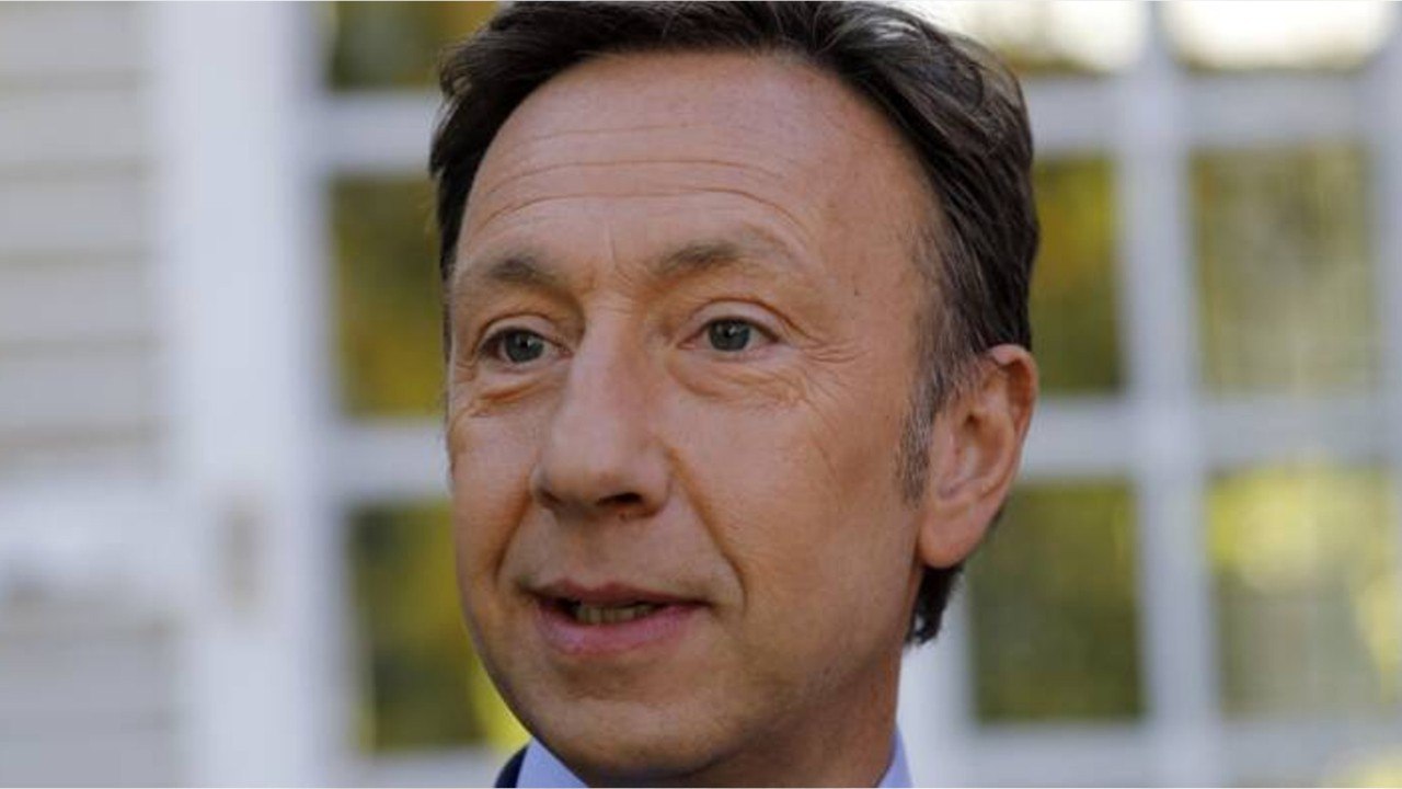 Stéphane Bern quitte Paris : vous pourrez bientôt acheter l'un de ses meubles aux enchères