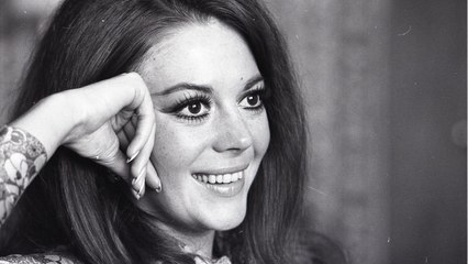 Download Video: VOICI : Natalie Wood agressée sexuellement par Kirk Douglas ? Les confidences de sa soeur Lana Wood