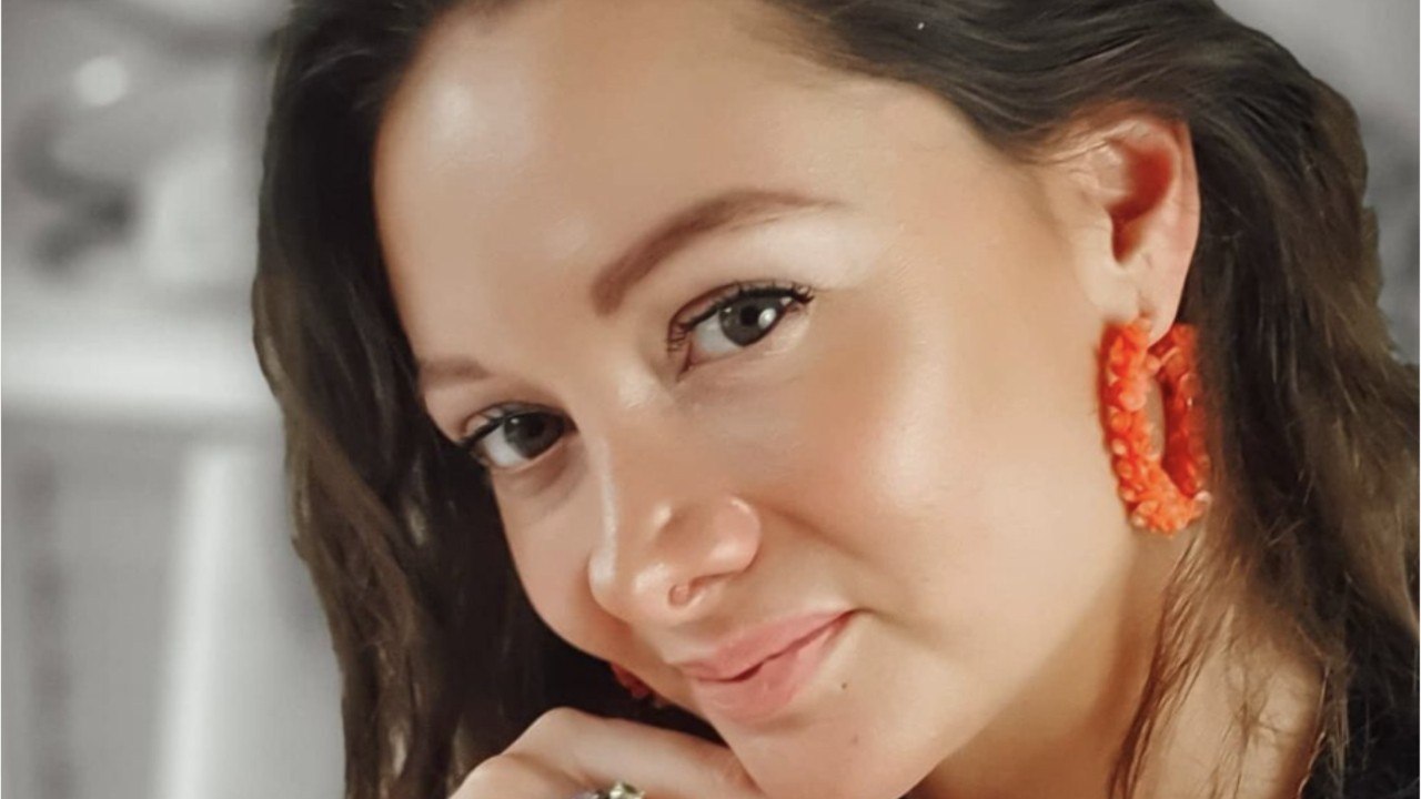 VOICI - Koh-Lanta, La Légende : Alexandra polygame ? Elle rétablit la vérité sur son couple