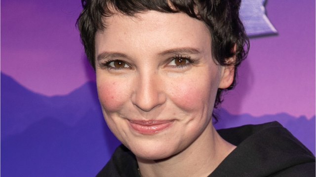 VOICI - J’ai l’impression de devoir travailler énormément aussi pour les gens, parce qu’ils attendent quelque chose de moi. Du coup, c’est ça qui est difficile, mais après, ça me pousse peut-être encore plus loin .