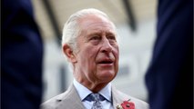 VOICI : Prince Charles : son supposé fils caché menace la reine Elizabeth II dans une lettre ouverte (1)