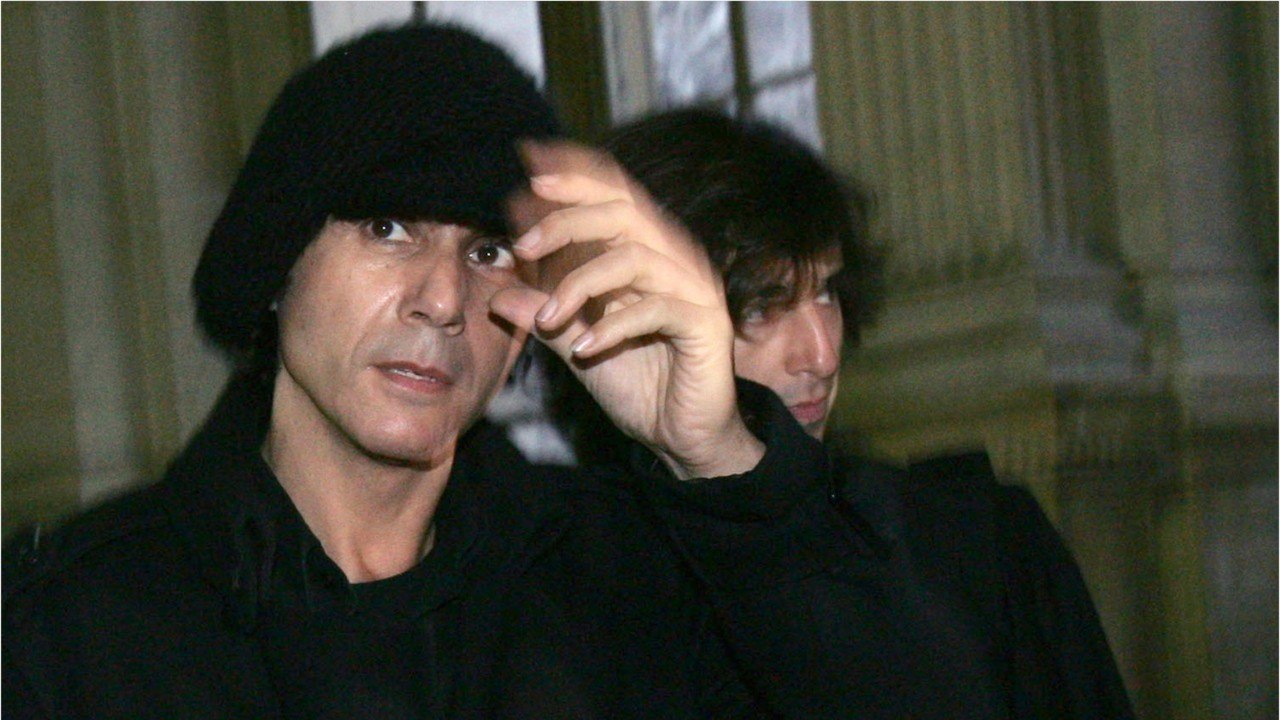 VOICI : Jean-Luc Lahaye : le chanteur soupçonné de viols sur mineurs a été mis en examen et écroué