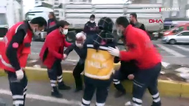 Aksaray'da feci kaza! İçinde hasta bulunan ambulans ile otomobil çarpıştı