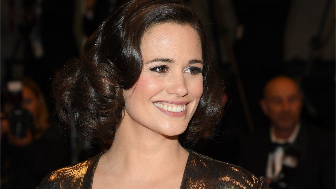 VOICI : Danse avec les stars : Lucie Lucas explose de joie après son élimination, les internautes hilares