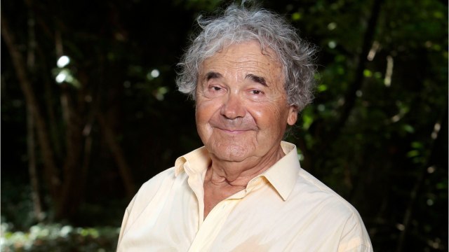 VOICI : Pierre Perret : ce cadeau insolite et coquin offert par ses fans