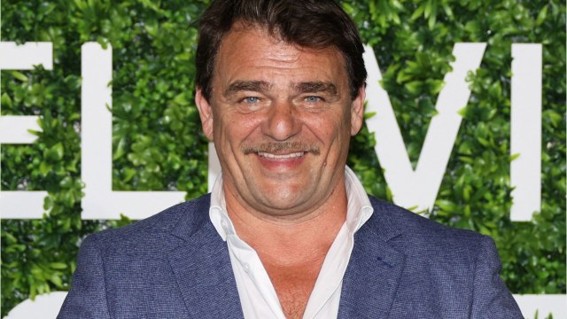 Voici - Germinal : Thierry Godard dévoile pourquoi de nombreux acteurs et figurants sont tombés malades sur le tournage de la série de France 2