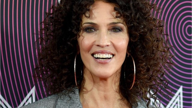 VOICI : Linda Hardy : la longue et étonnante reconversion de la comédienne