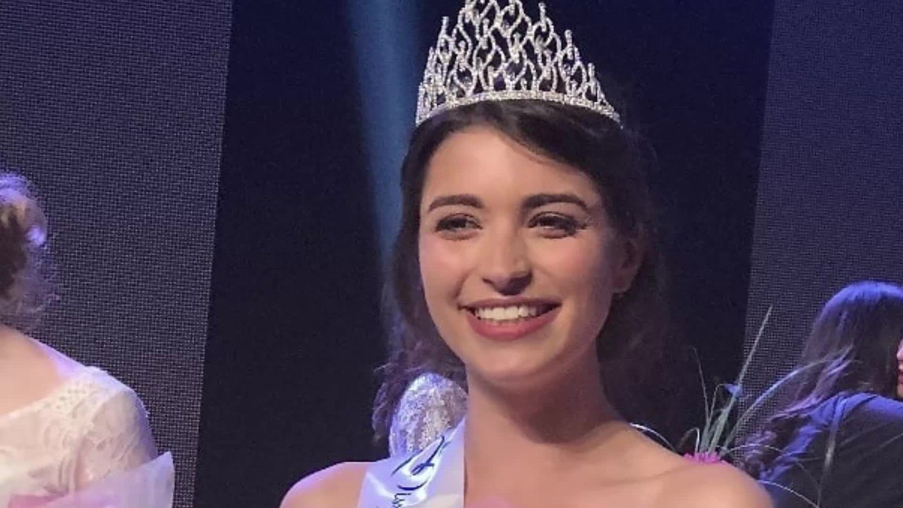 VOICI : Miss France 2022 : qui est Marine Sauvage, la nouvelle Miss Lorraine ?