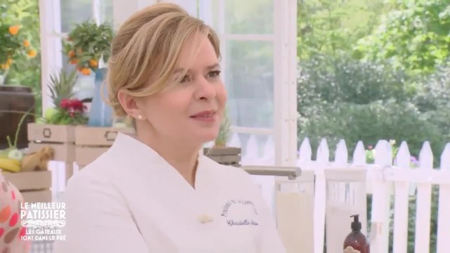 VOICI - Le Meilleur Pâtissier : la petite phrase de Marie Portolano qui ne passe pas auprès des internautes